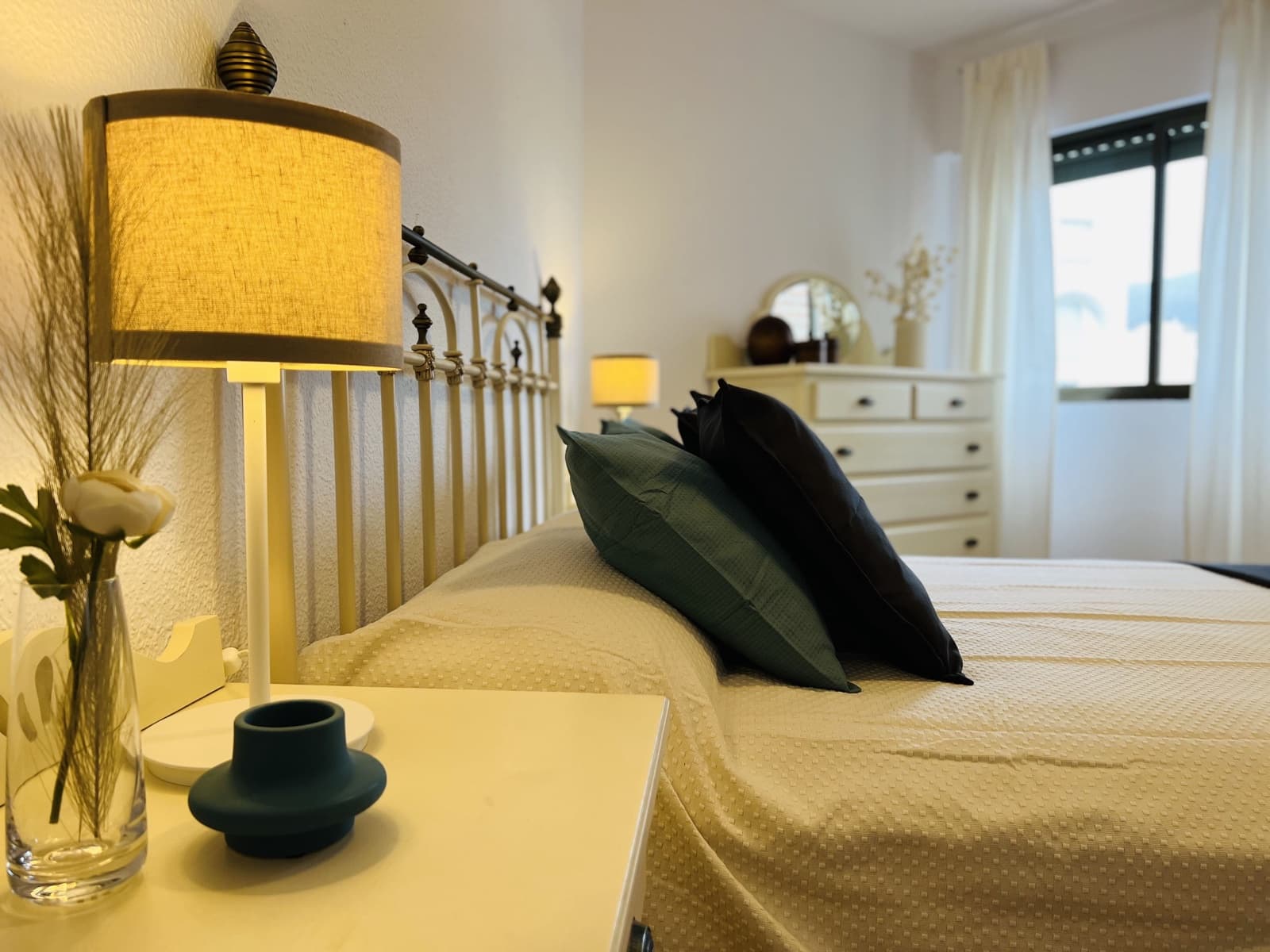 Appartement de 3 chambres à louer à Almunecar avec piscine garage - 850 € (Ref: 5884185)