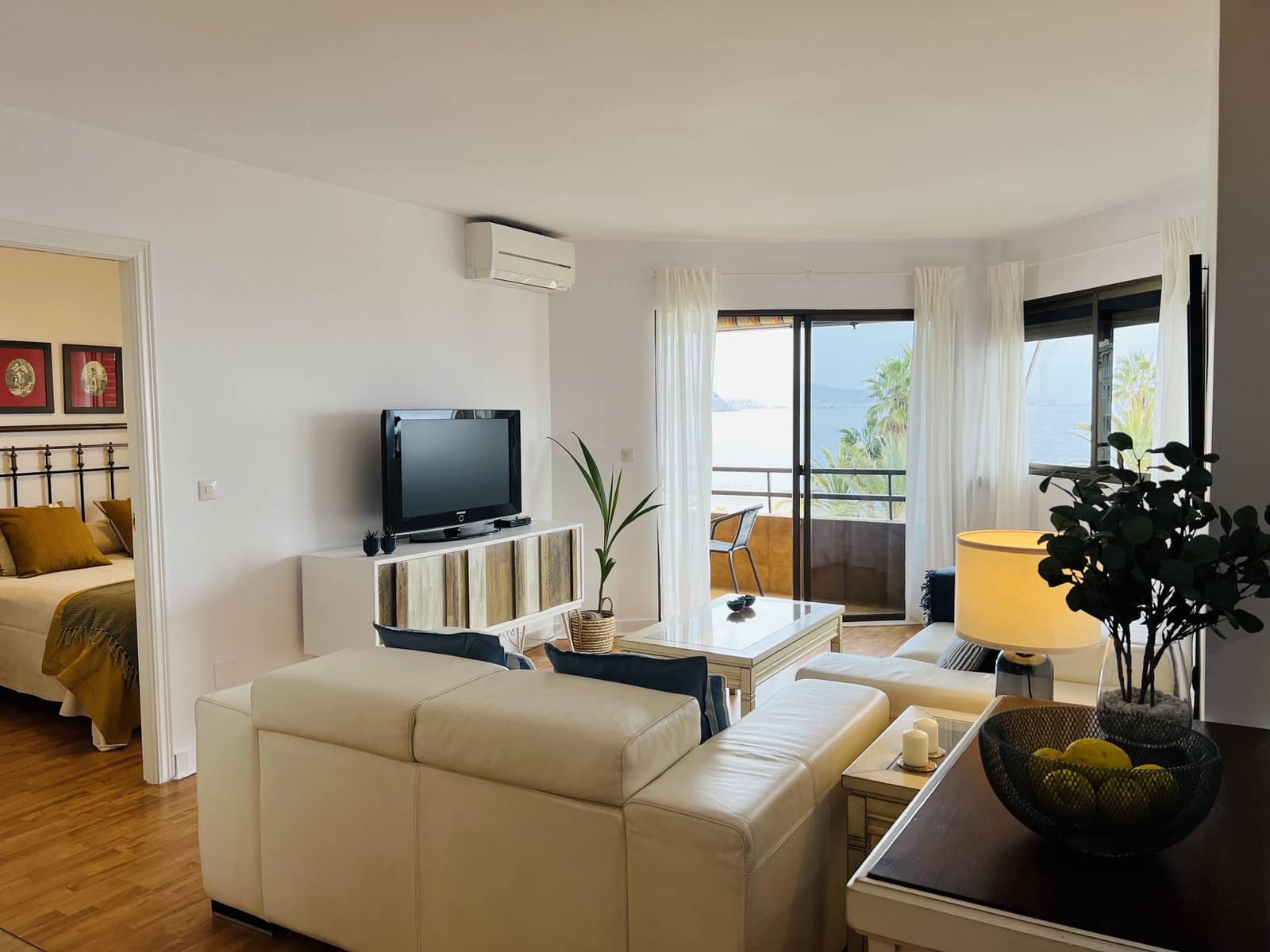 Appartement de 3 chambres à louer à Almunecar avec piscine garage - 850 € (Ref: 5884185)