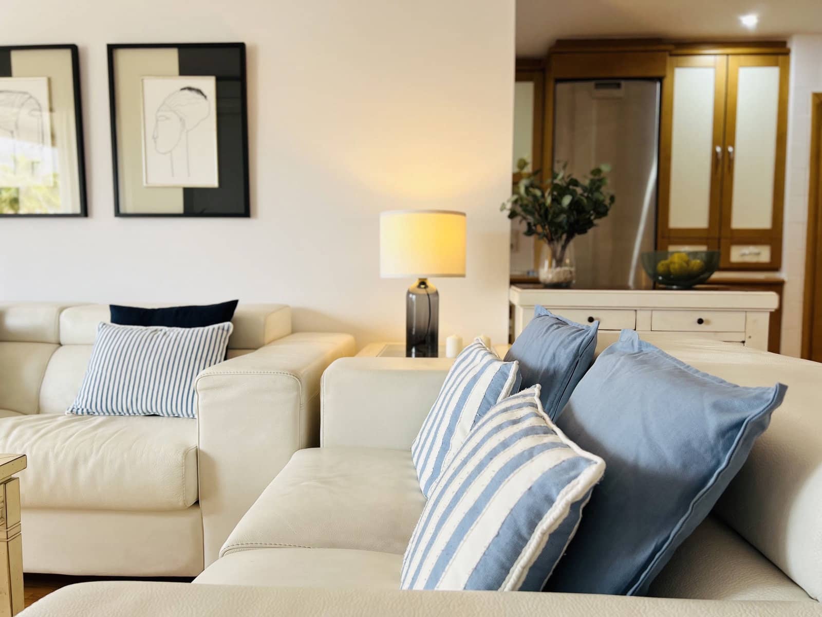 Appartement de 3 chambres à louer à Almunecar avec piscine garage - 850 € (Ref: 5884185)