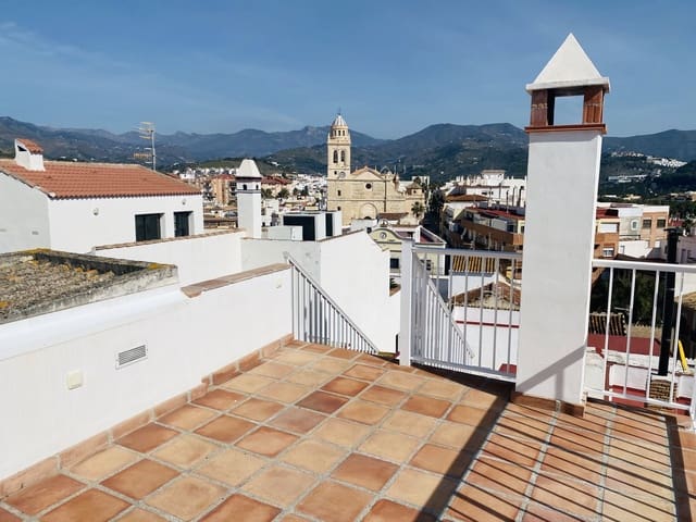 2 bedroom Townhouse for rent in Almuñécar - € 950 (Ref: 5884188)