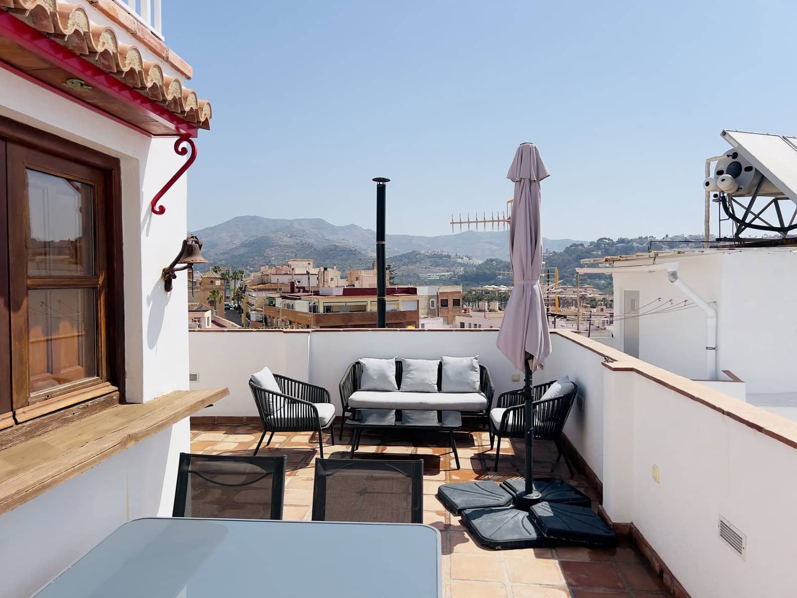 2 bedroom Townhouse for rent in Almunecar - € 950 (Ref: 5884188)