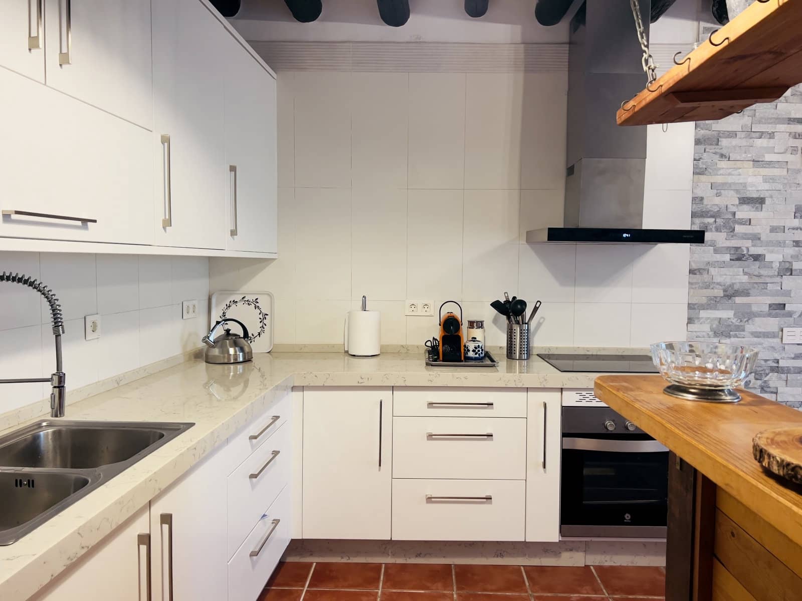 2 bedroom Townhouse for rent in Almunecar - € 950 (Ref: 5884188)