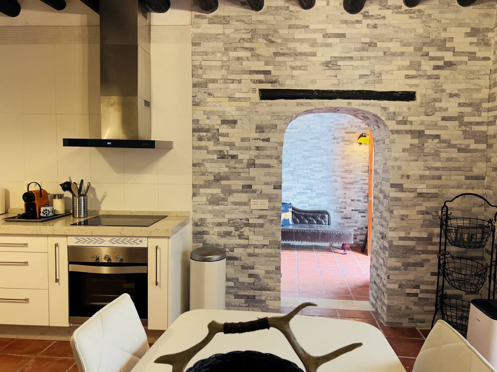 2 bedroom Townhouse for rent in Almunecar - € 950 (Ref: 5884188)