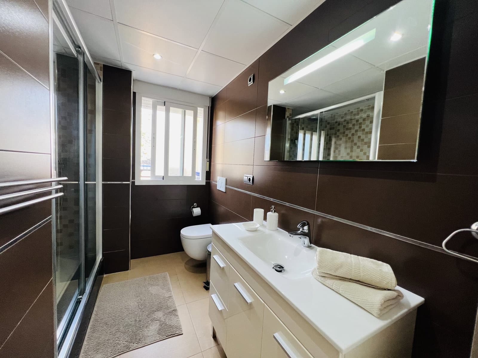 2 bedroom Apartment for rent in Almunecar with pool - € 1,375 (Ref: 5944405)