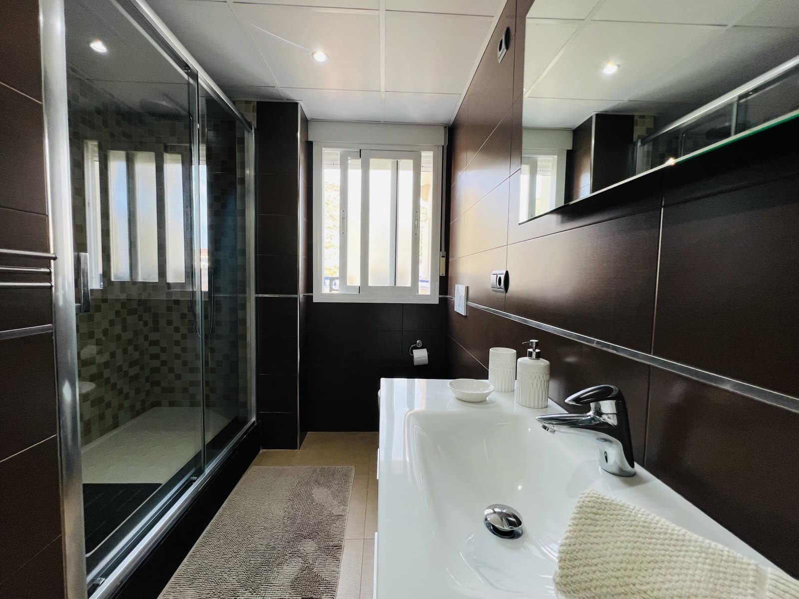2 bedroom Apartment for rent in Almunecar with pool - € 1,375 (Ref: 5944405)