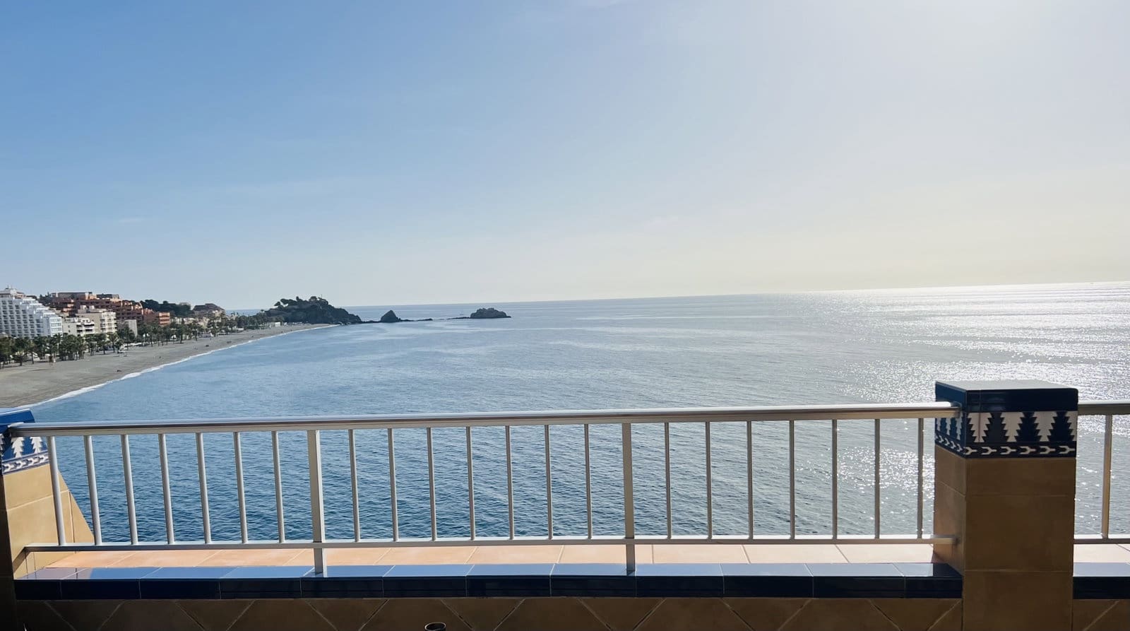 2 bedroom Apartment for rent in Almunecar with pool - € 1,375 (Ref: 5944405)