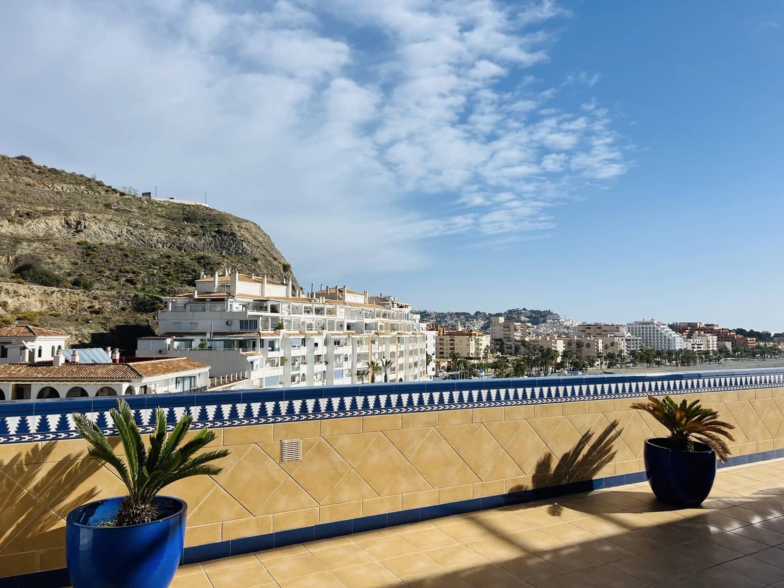 2 bedroom Apartment for rent in Almunecar with pool - € 1,375 (Ref: 5944405)