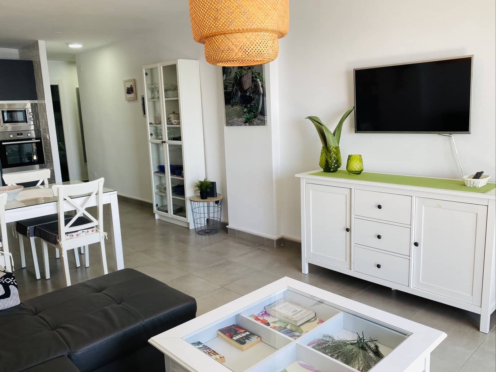 2 bedroom Apartment for rent in Almunecar with pool - € 950 (Ref: 5985848)