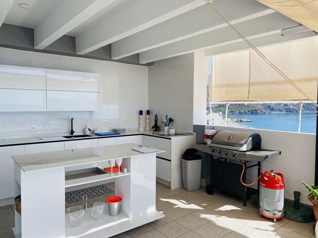 3 soveværelse Penthouse til leje i Almuñécar med swimmingpool - € 2.100 (Ref: 6431452)