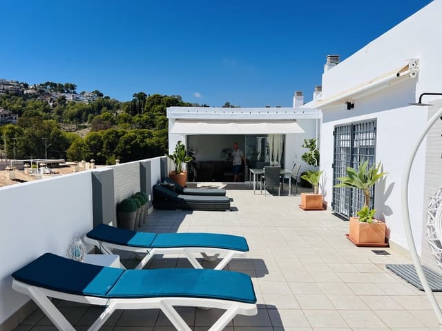 3 soveværelse Penthouse til leje i Almuñécar med swimmingpool - € 2.100 (Ref: 6431452)