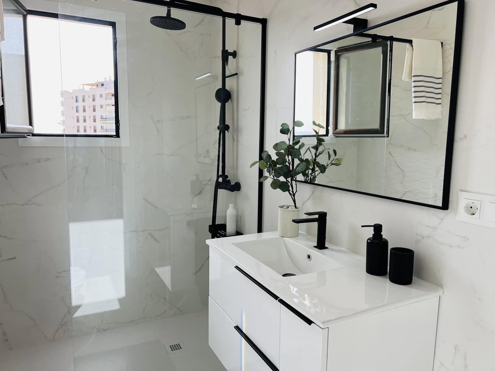 2 bedroom Apartment for rent in Almunecar - € 700 (Ref: 6625044)
