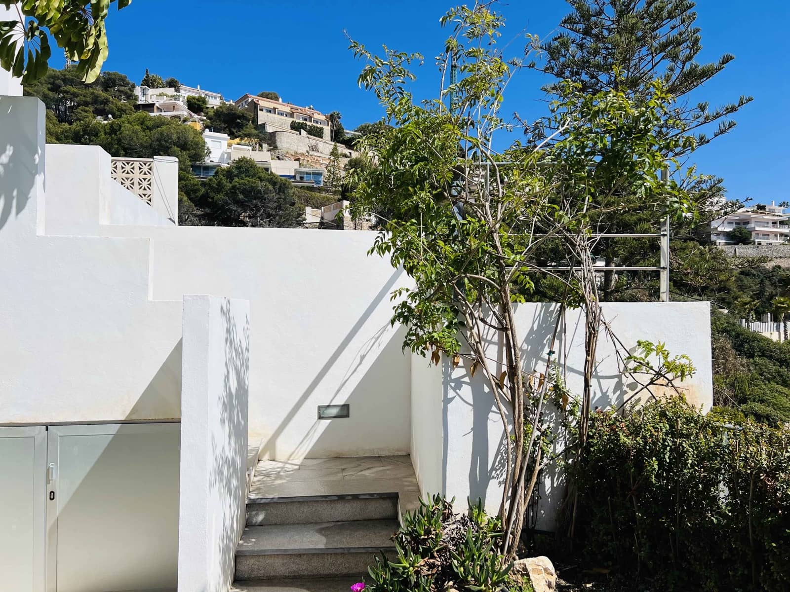 1 bedroom Apartment for rent in La Herradura with garage - € 1,000 (Ref: 6980966)