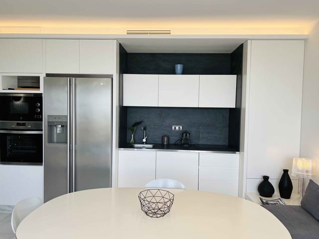 Apartamento de 1 habitación en La Herradura, Almuñécar en alquiler con garaje - 1.000 € (Ref: 6980966)