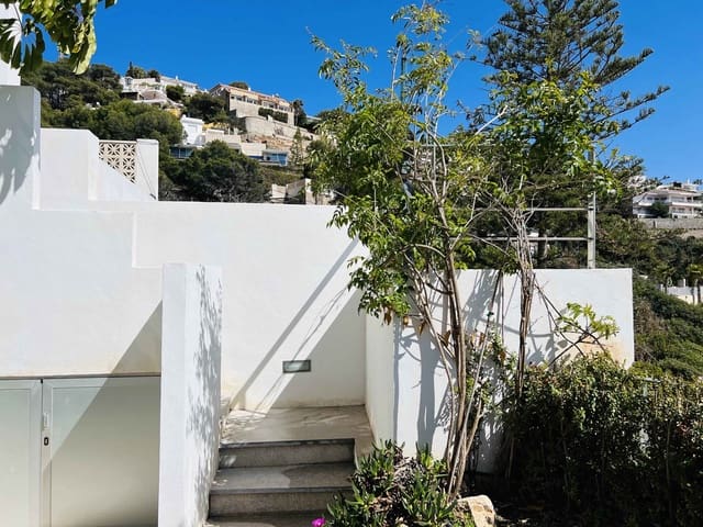 Apartamento de 1 habitación en La Herradura, Almuñécar en alquiler con garaje - 1.000 € (Ref: 6980966)