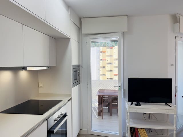 2 soverom Leilighet til leie i Almuñécar med svømmebasseng - € 775 (Ref: 7092265)