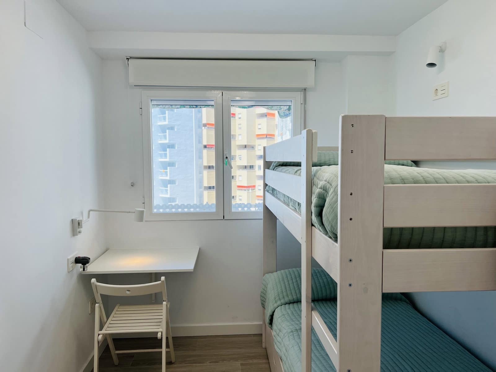 2 Zimmer Apartment zu vermieten in Almunecar mit Pool - 775 € (Ref: 7092265)