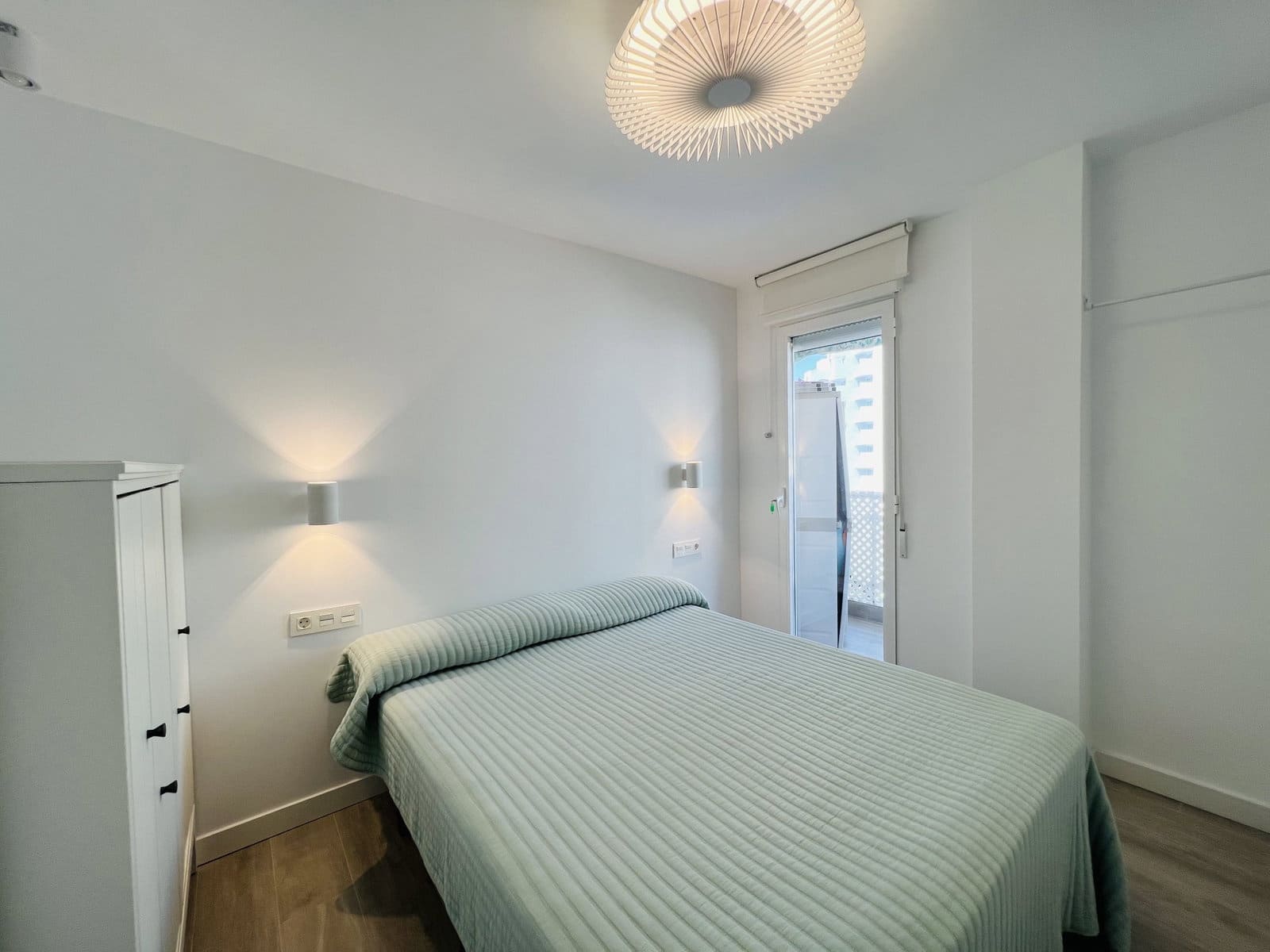 2 Zimmer Apartment zu vermieten in Almunecar mit Pool - 775 € (Ref: 7092265)