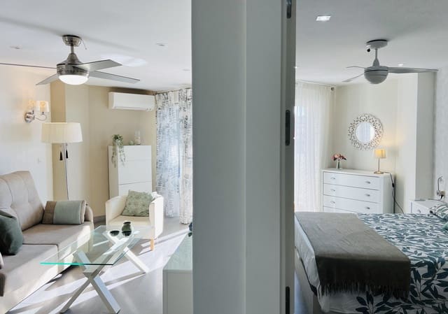 1 sovrum Lägenhet att hyra i Almuñécar med pool - 750 € (Ref: 7942174)