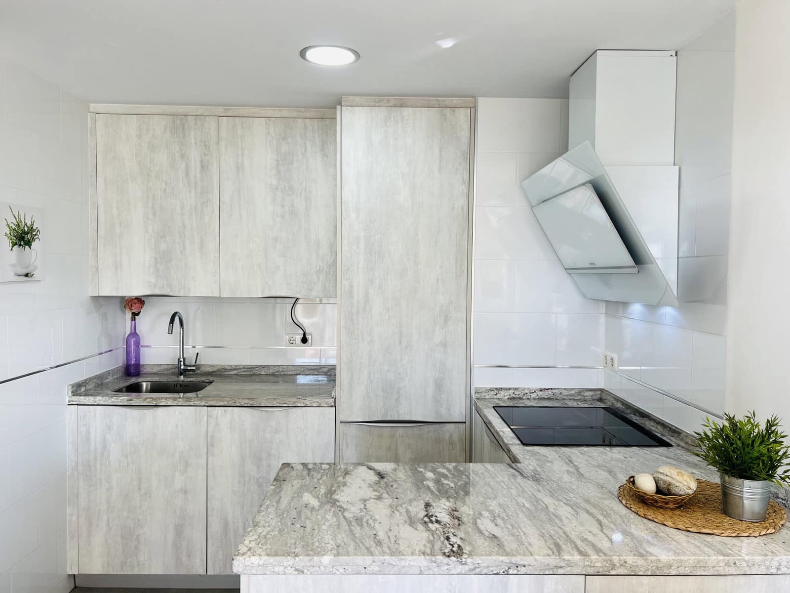 1 soverom Leilighet til leie i Almunecar med svømmebasseng - € 750 (Ref: 7942174)