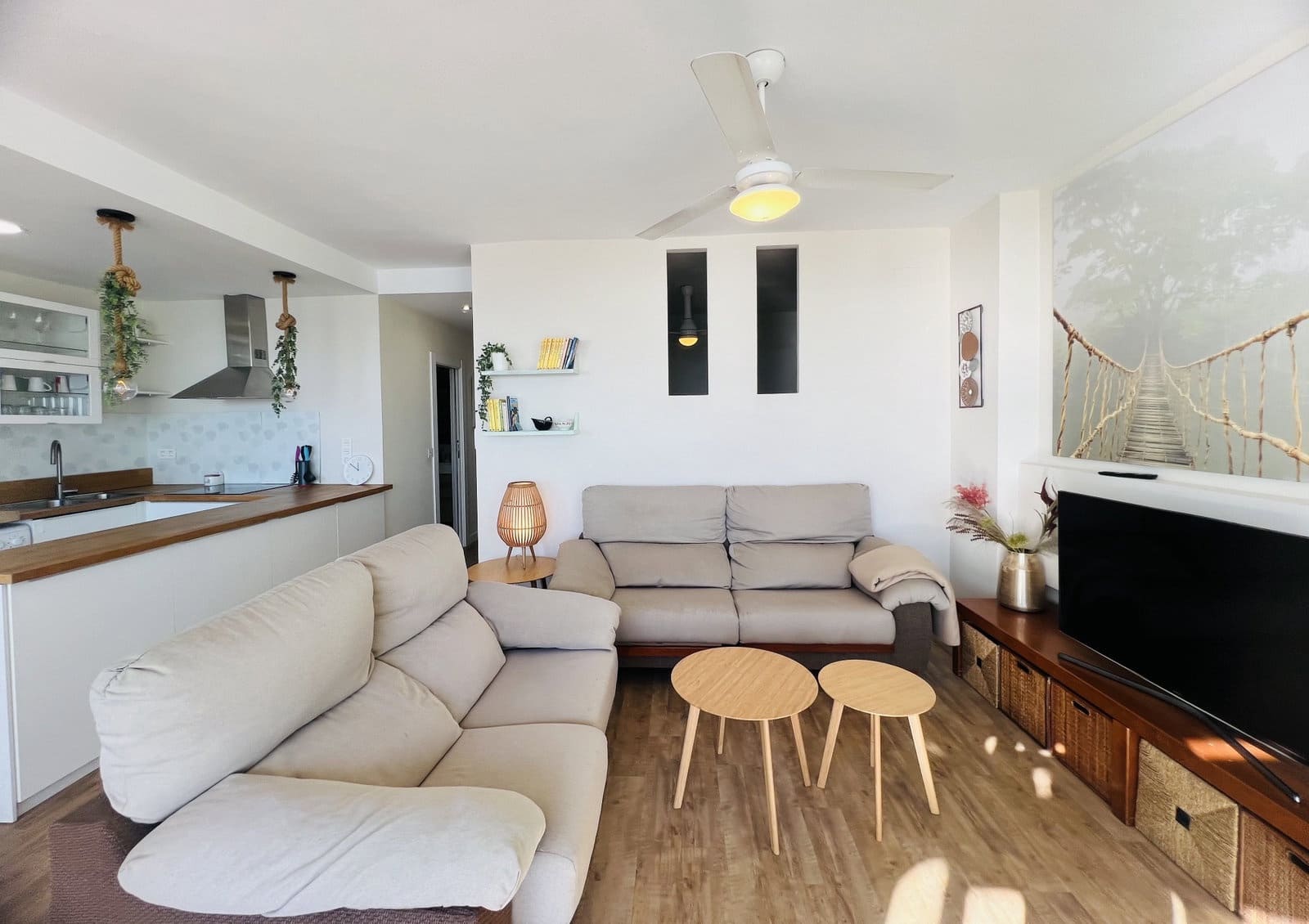 3 sovrum Lägenhet att hyra i Almunecar med pool garage - 820 € (Ref: 7987139)