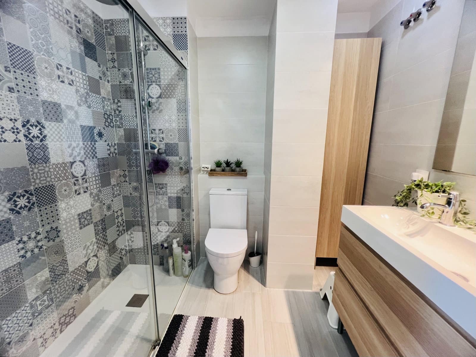 3 sovrum Lägenhet att hyra i Almunecar med pool garage - 820 € (Ref: 7987139)