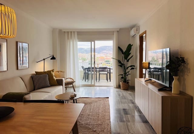 Apartamento de 2 habitaciones en Almuñécar en alquiler con piscina - 825 € (Ref: 8103368)