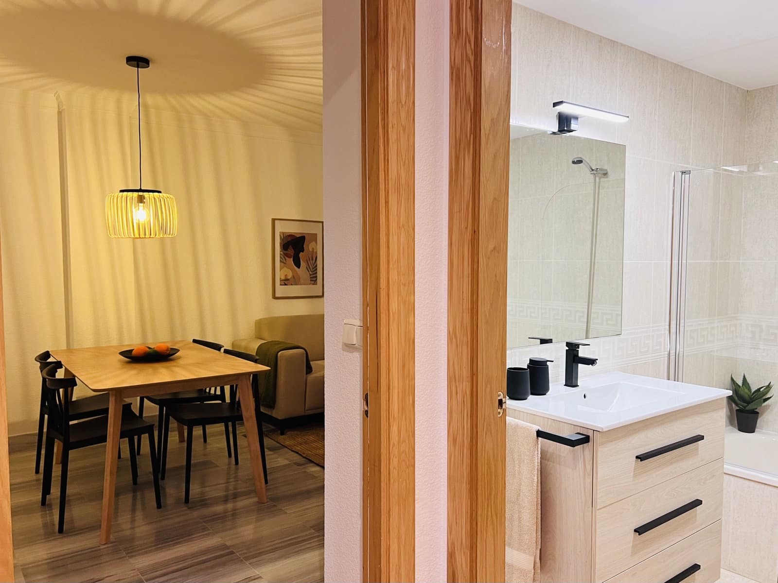 Apartamento de 2 habitaciones en Almuñécar en alquiler con piscina - 825 € (Ref: 8103368)