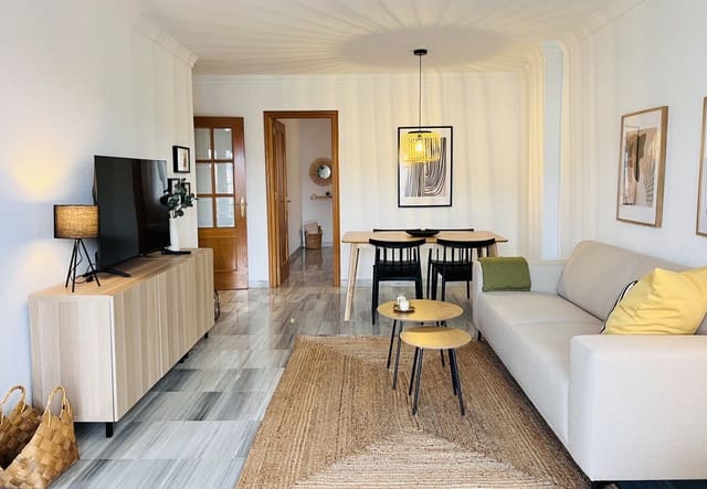 Apartamento de 2 habitaciones en Almuñécar en alquiler con piscina - 825 € (Ref: 8103368)