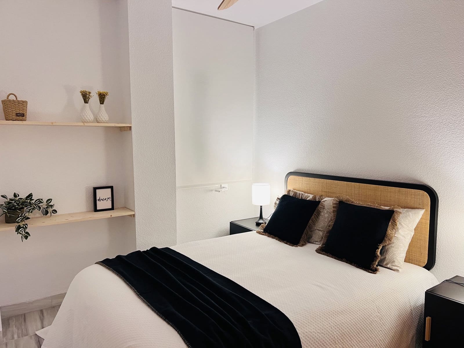 Apartamento de 2 habitaciones en Almuñécar en alquiler con piscina - 825 € (Ref: 8103368)