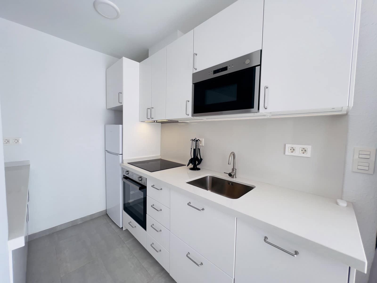 3 bedroom Apartment for rent in Almunecar - € 750 (Ref: 8439473)