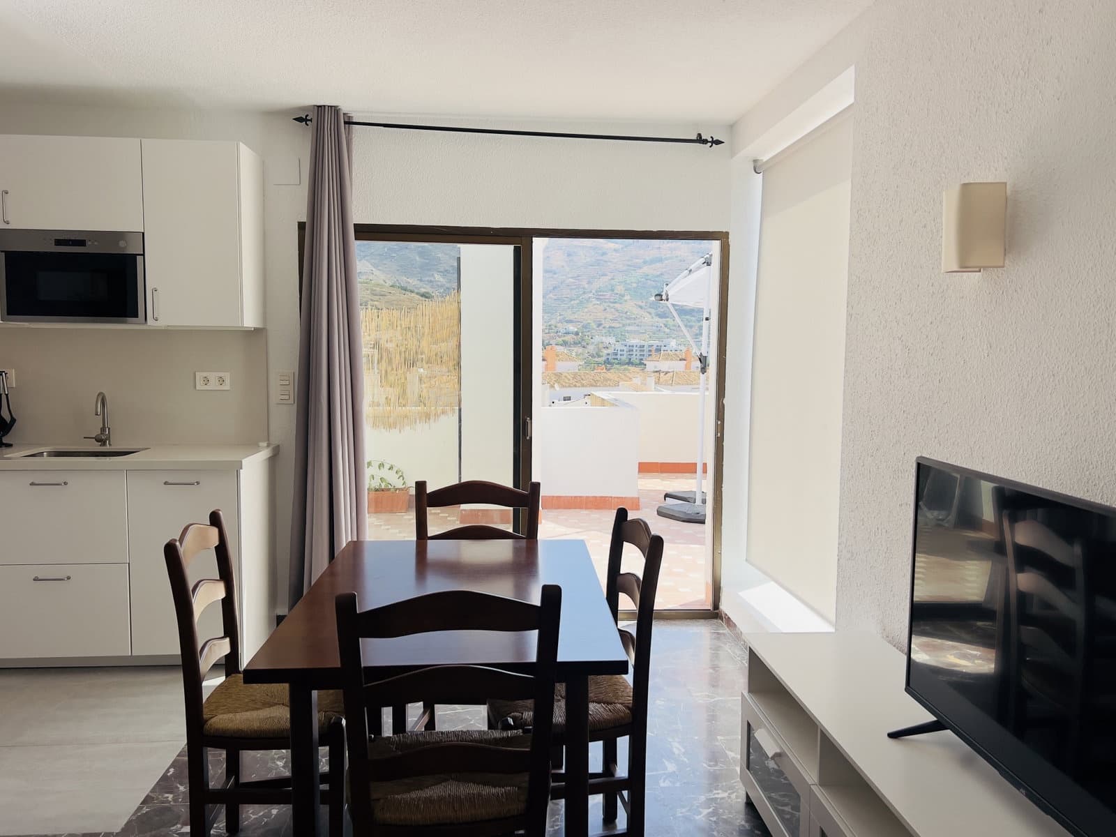 3 bedroom Apartment for rent in Almunecar - € 750 (Ref: 8439473)
