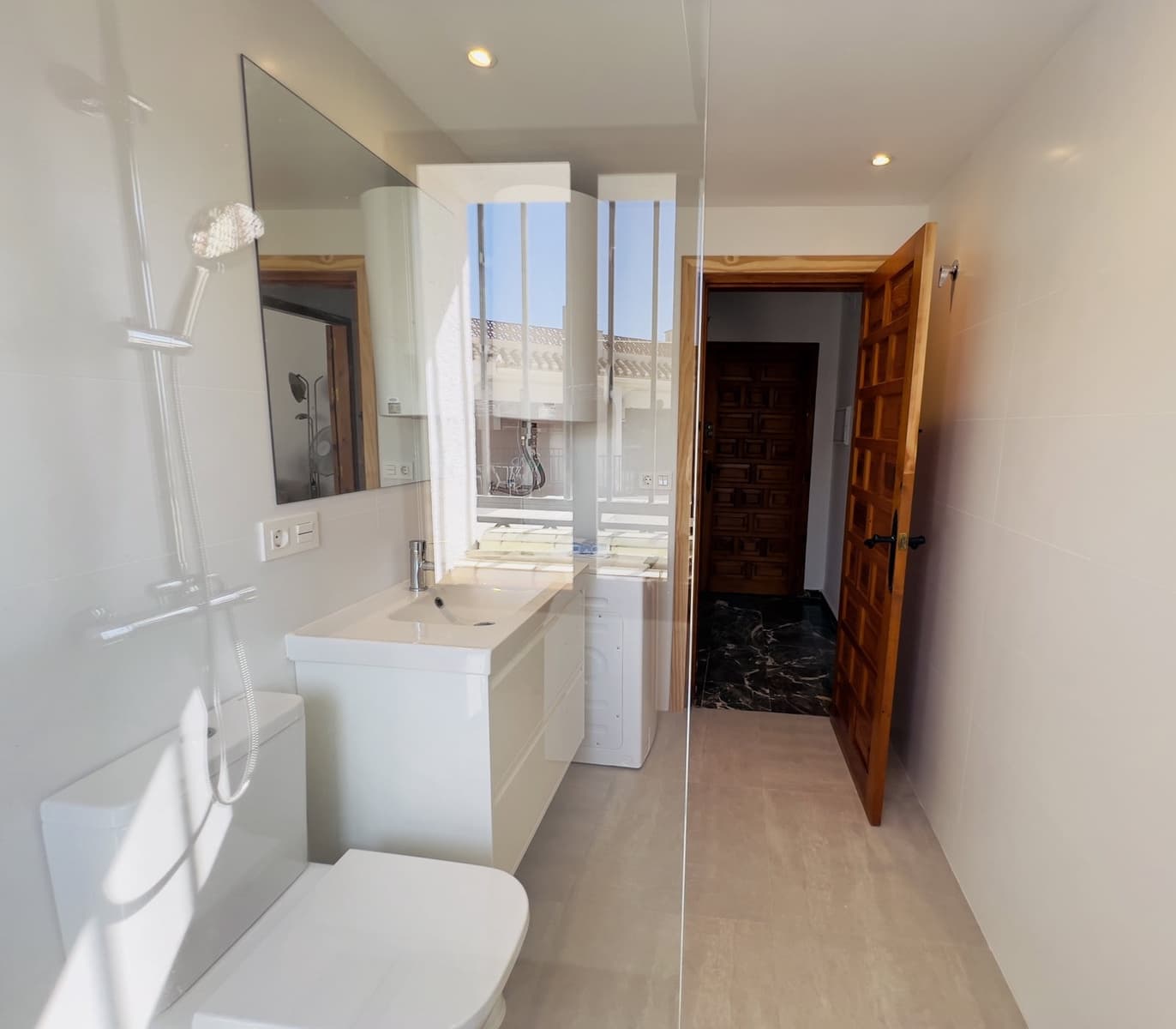 3 bedroom Apartment for rent in Almunecar - € 750 (Ref: 8439473)
