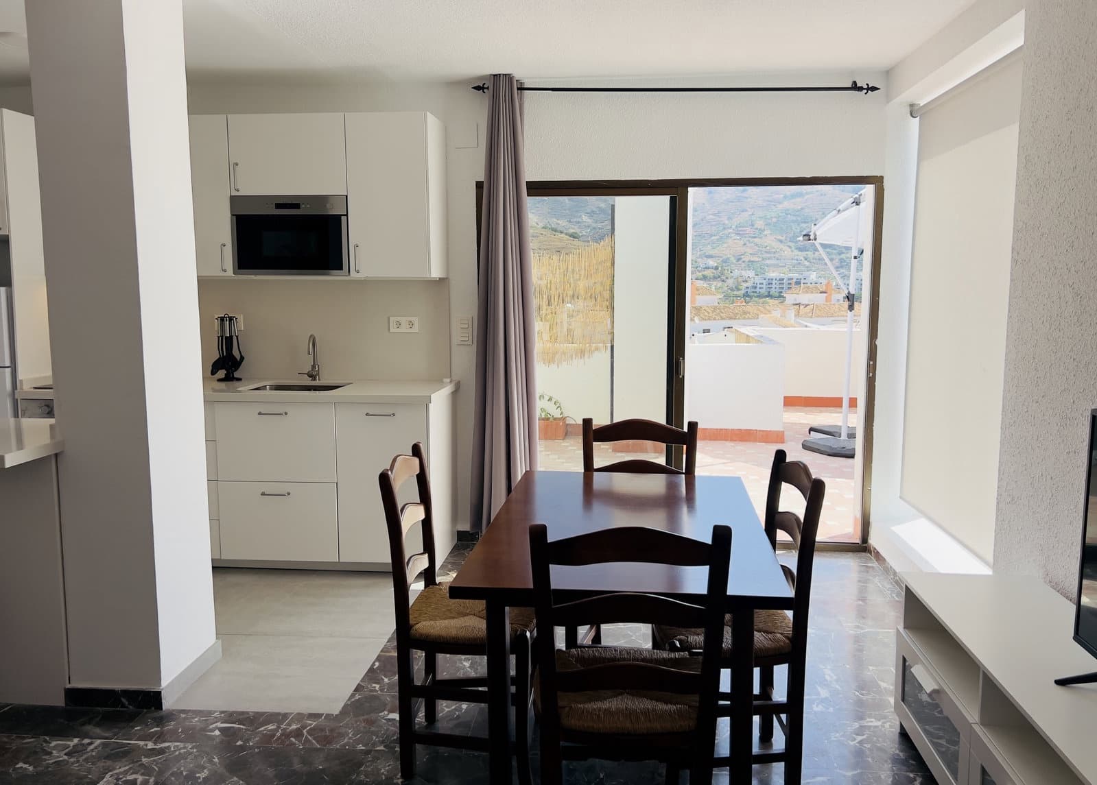 3 bedroom Apartment for rent in Almunecar - € 750 (Ref: 8439473)