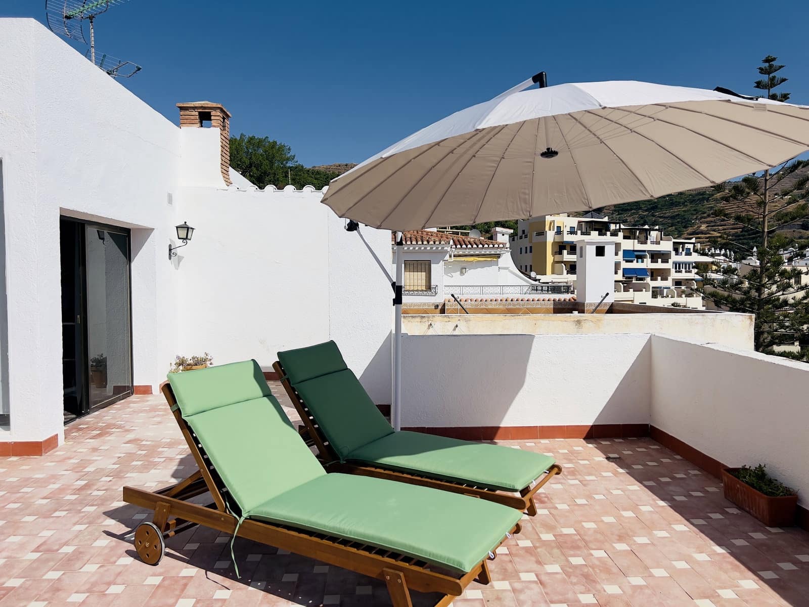 3 bedroom Apartment for rent in Almunecar - € 750 (Ref: 8439473)