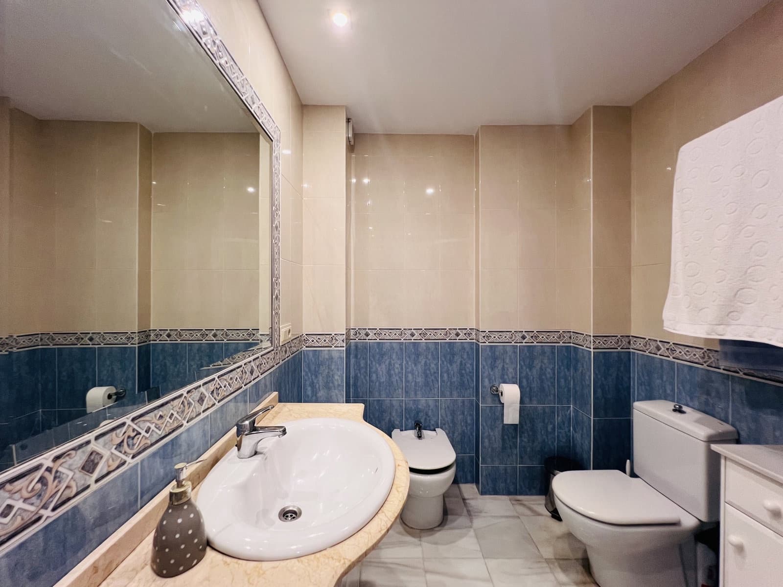 2 bedroom Apartment for rent in Almunecar - € 1,000 (Ref: 8484165)