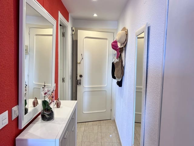 Apartment for rent in Almuñécar with pool - € 575 (Ref: 8510754)