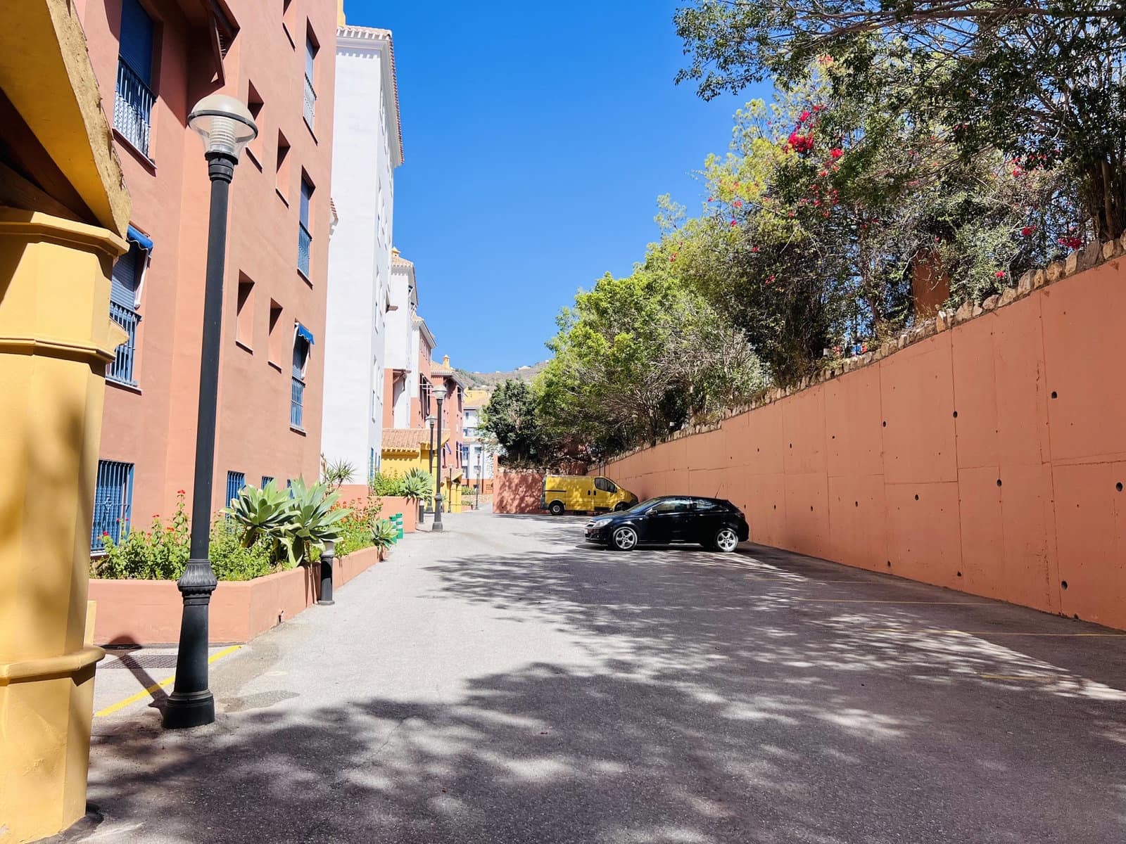 2 bedroom Apartment for rent in Almunecar with pool garage - € 875 (Ref: 8551739)