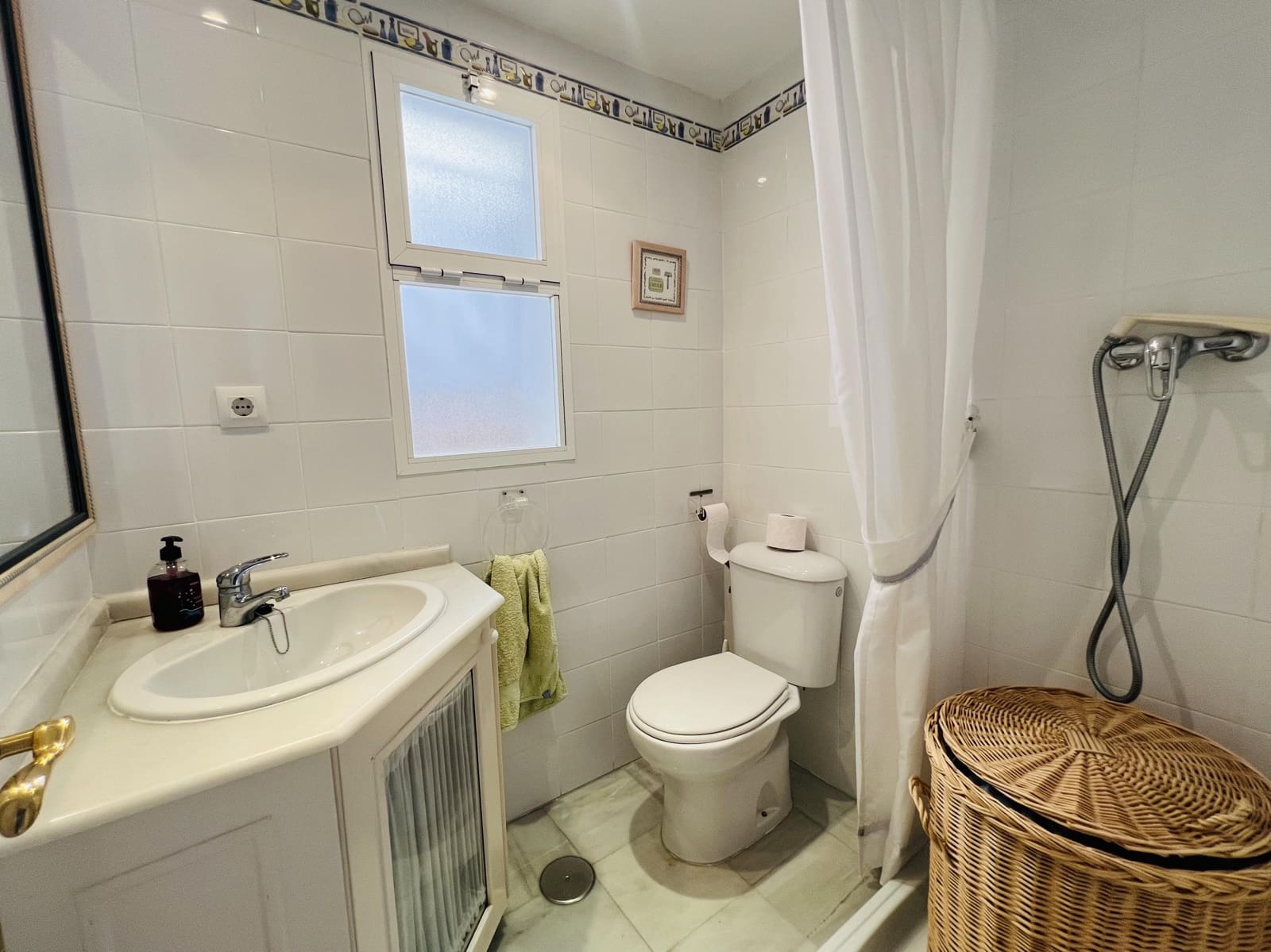 2 soveværelse Byhus til leje i Almunecar med swimmingpool garage - € 875 (Ref: 8769385)