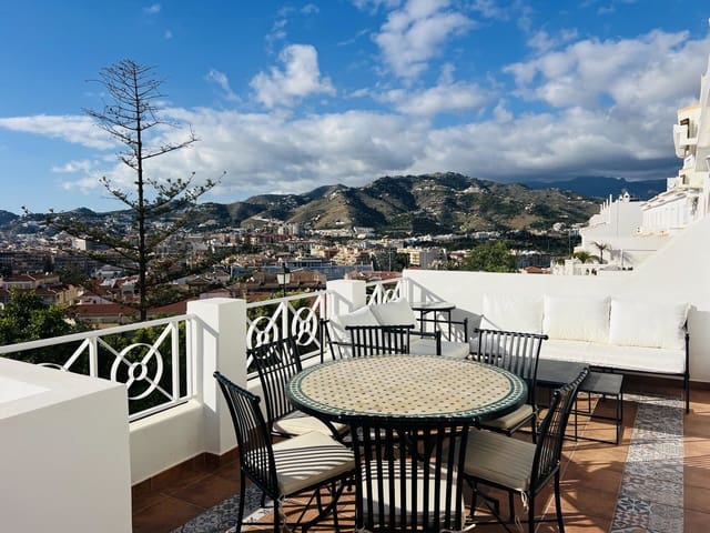 2 bedroom Townhouse for rent in Almuñécar with pool garage - € 940 (Ref: 8769385)