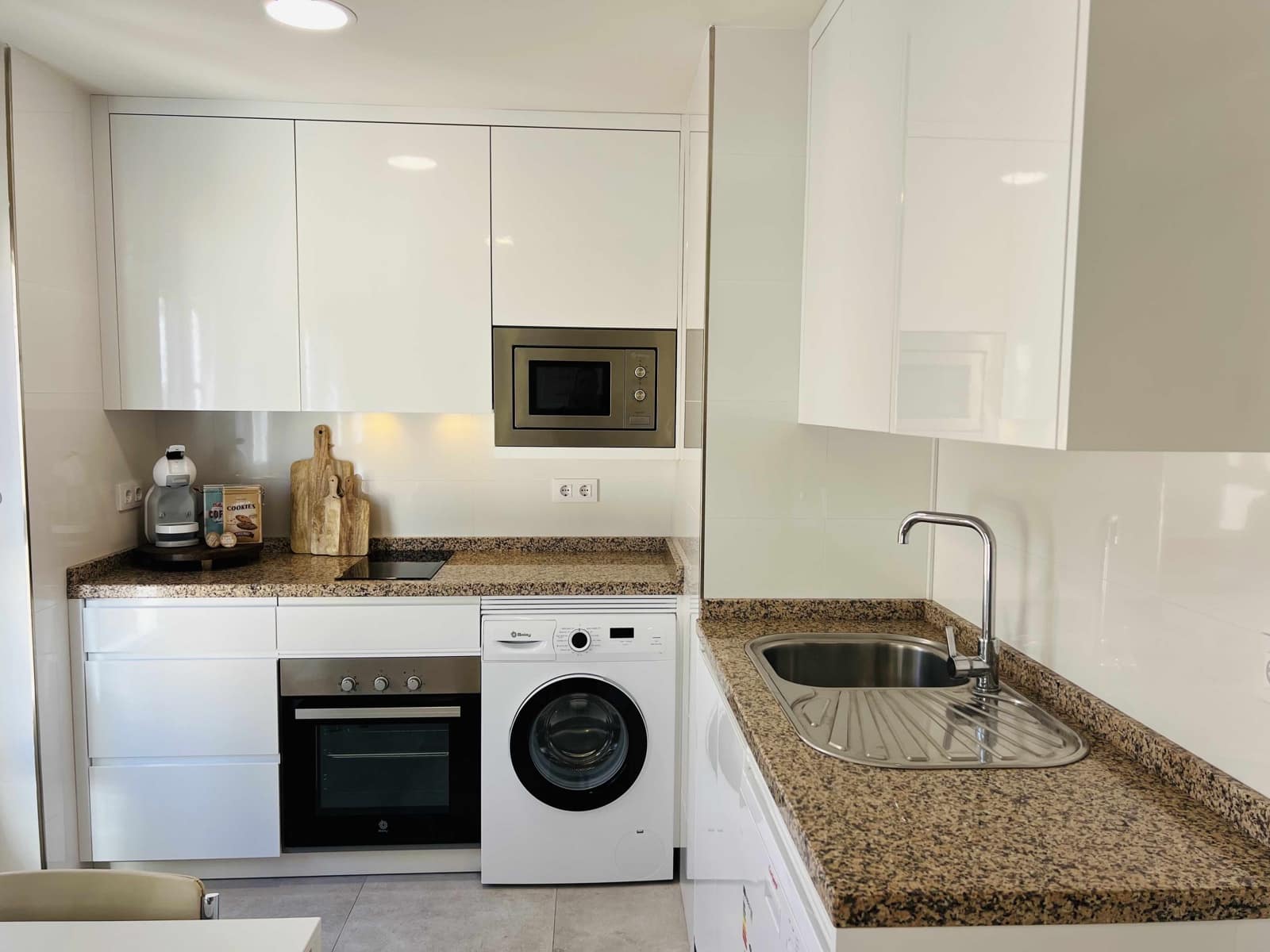 1 soveværelse Lejlighed til leje i Almunecar - € 650 (Ref: 8774671)