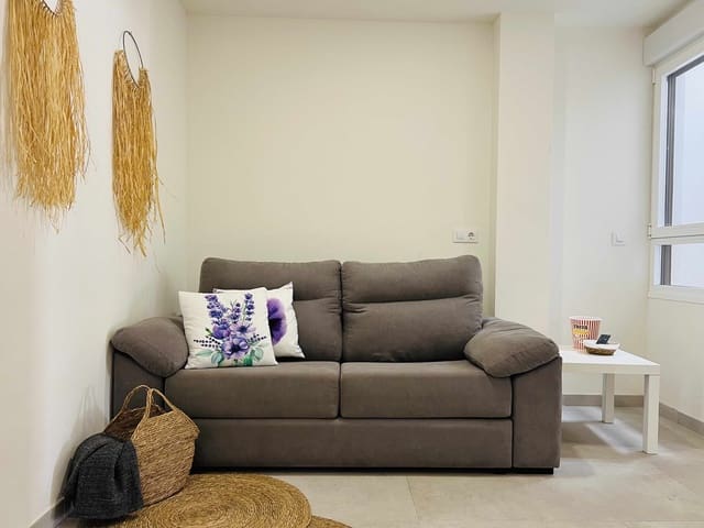 1 soveværelse Lejlighed til leje i Almuñécar - € 650 (Ref: 8774671)