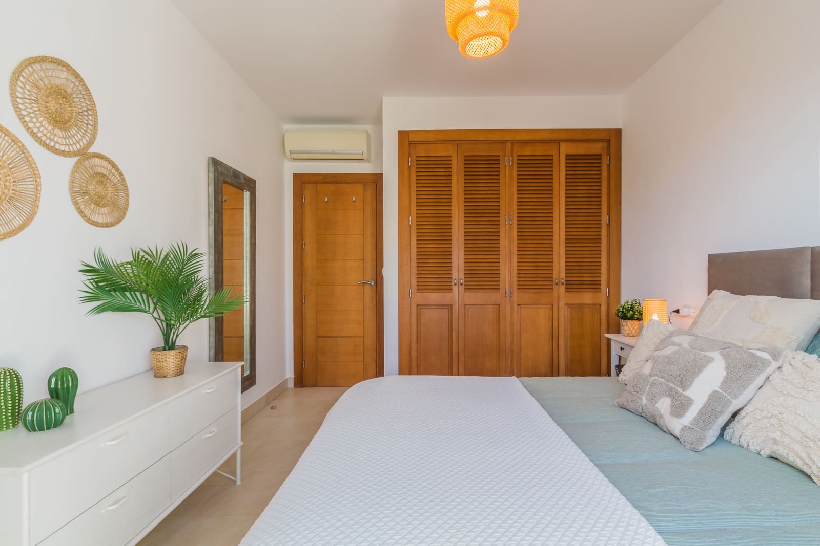 2 soveværelse Lejlighed til leje i Almunecar med swimmingpool garage - € 1.125 (Ref: 8923272)