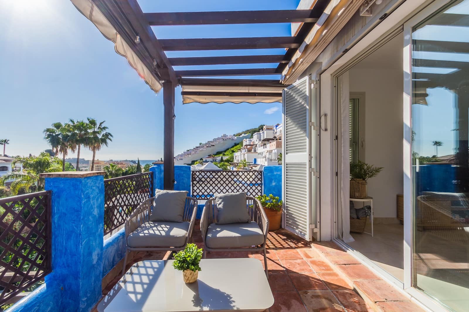 2 soveværelse Lejlighed til leje i Almunecar med swimmingpool garage - € 1.125 (Ref: 8923272)