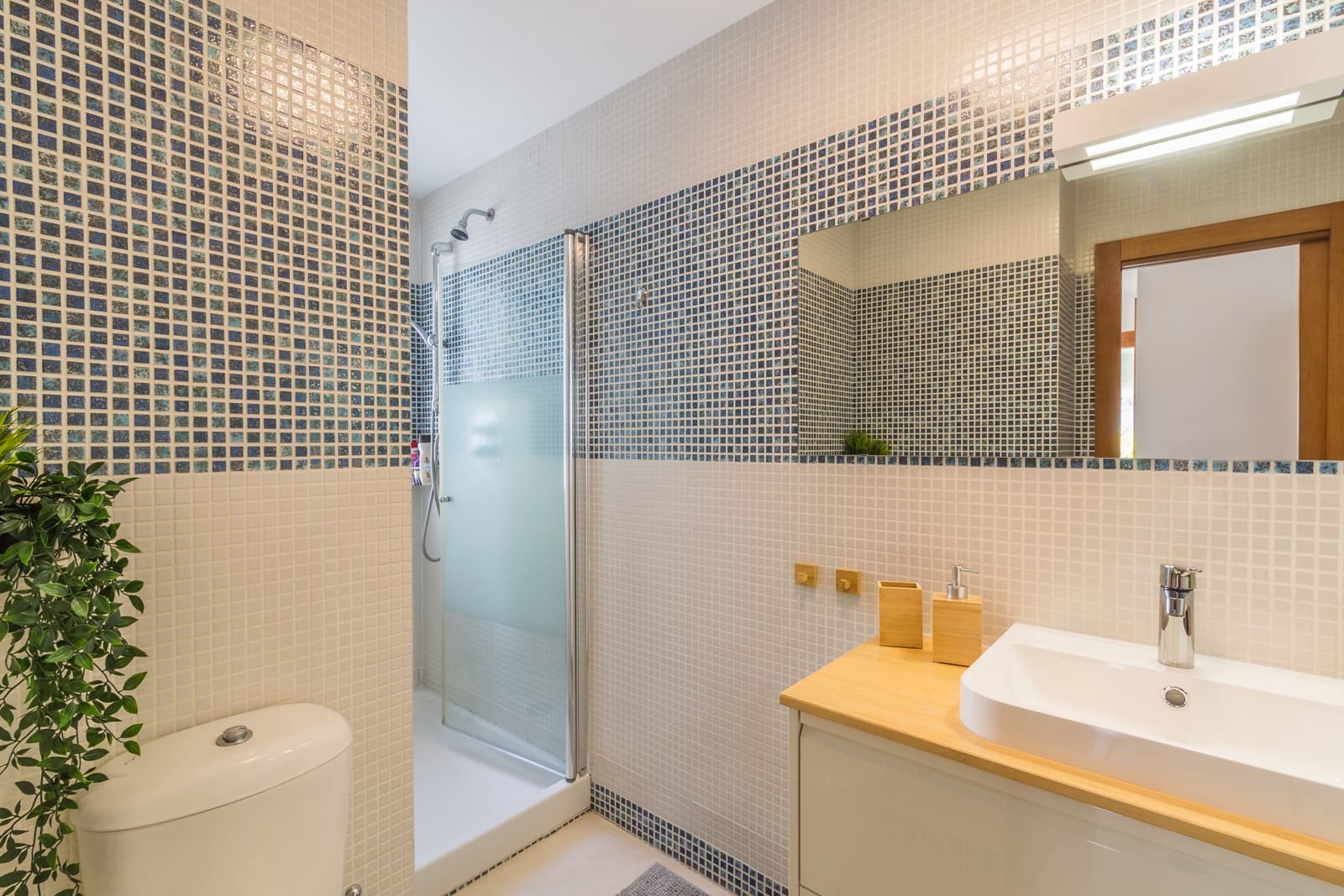 2 soveværelse Lejlighed til leje i Almunecar med swimmingpool garage - € 1.125 (Ref: 8923272)