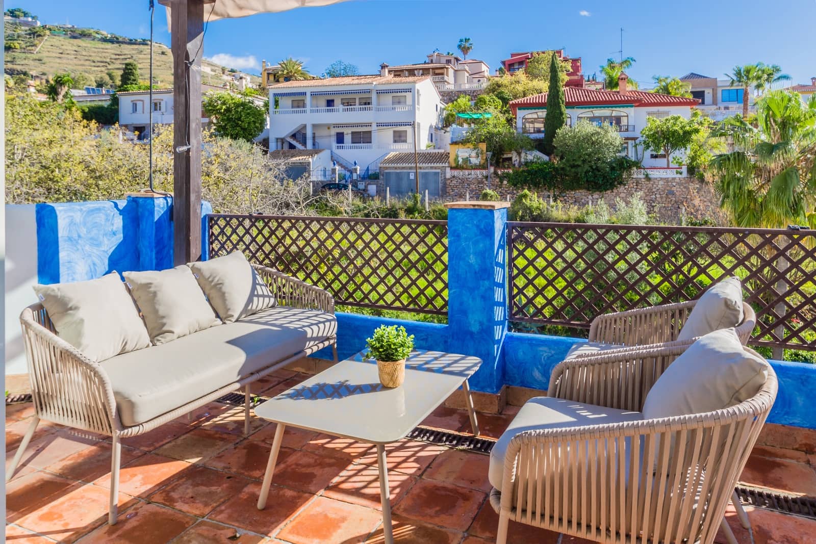 2 soveværelse Lejlighed til leje i Almunecar med swimmingpool garage - € 1.125 (Ref: 8923272)