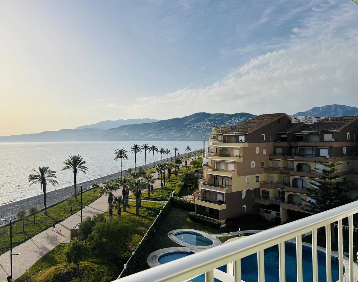 2 sypialnia Apartament do wynajęcia w Salobrena z basenem - 875 € (Ref: 8930996)