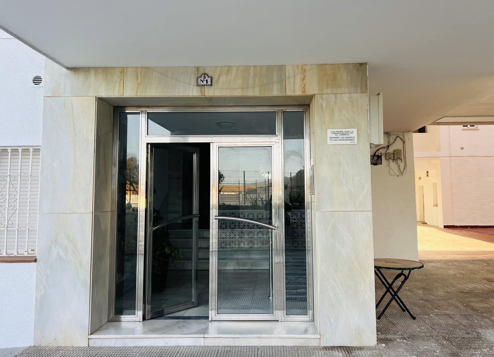 2 bedroom Apartment for rent in Salobrena with pool - € 875 (Ref: 8930996)