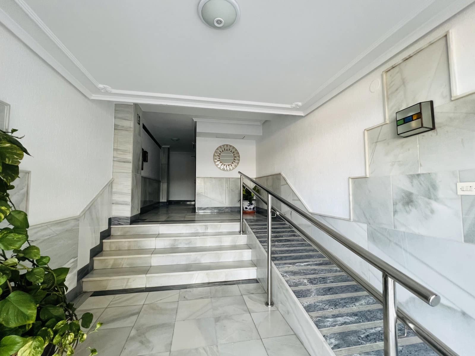 2 bedroom Apartment for rent in Salobrena with pool - € 875 (Ref: 8930996)