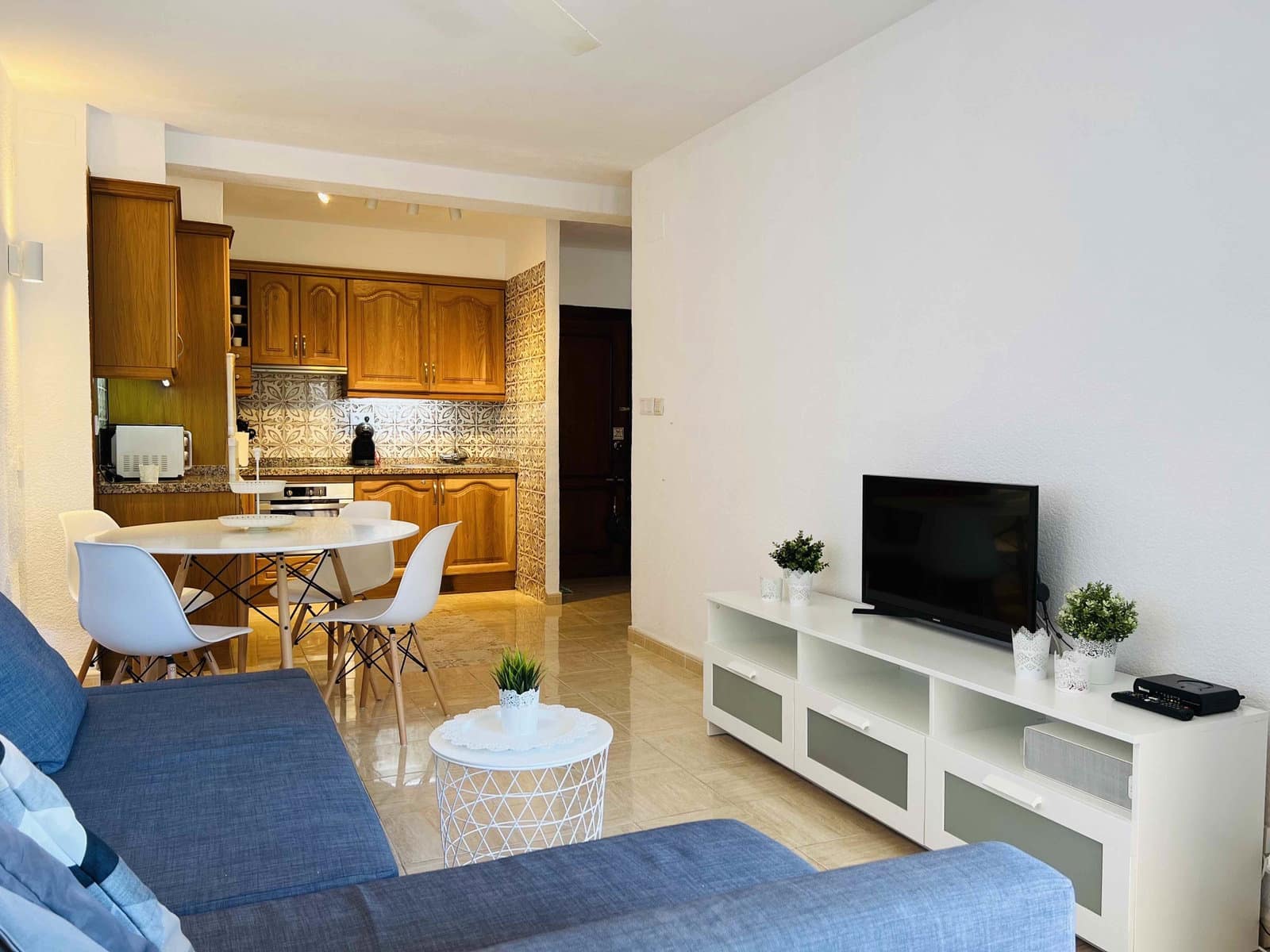 1 quarto Apartamento para arrendar em Almunecar com piscina - 625 € (Ref: 8971504)
