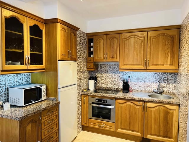 1 bedroom Apartment for rent in Almuñécar with pool - € 625 (Ref: 8971504)